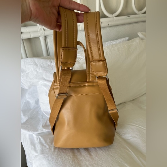 Matt & Nat Harvest Tatum Loom Women Backpack | Vegan Leather | Comfort Straps - Picture 4 of 11